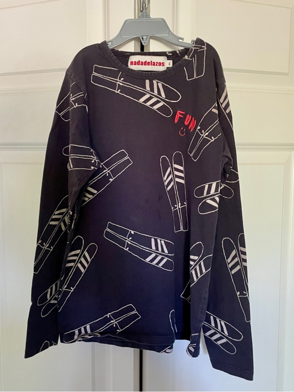 Nadadelazos kids ski pattern long sleeve T-shirt size 10
